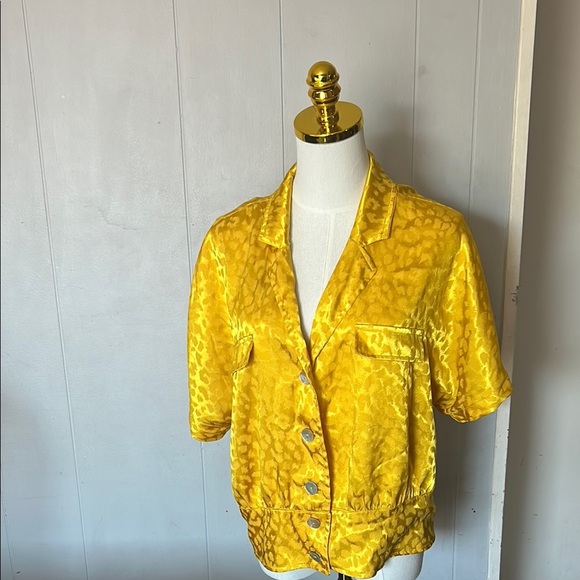 Golden Yellow Patterned Blouse - Picture 1 of 5